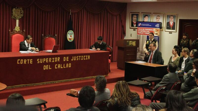 Michaella McCollum Connolly (3rd right) and Melissa Reid look on, as a lawyer speaks in court. Photograph: Mariana Bazo/Reuters