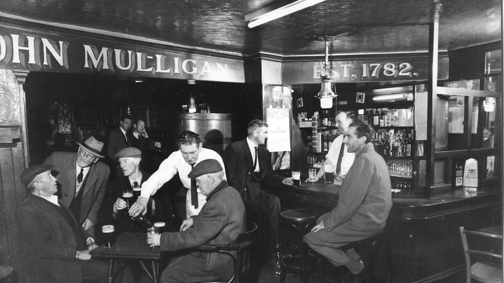 Mulligan’s of Poolbeg Street, Dublin in March 1953: Billy Brooks Carter of Texas loved Mulligan’s so much he requested some of his ashes be kept in the grandfather clock. Every eight days, the staff “wind up Billy”