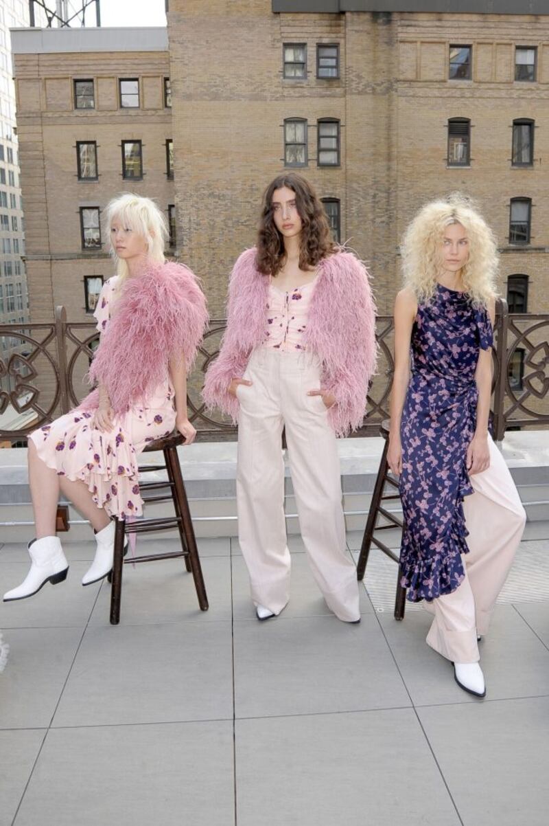 Cinq A Sept Spring 2018 presentation