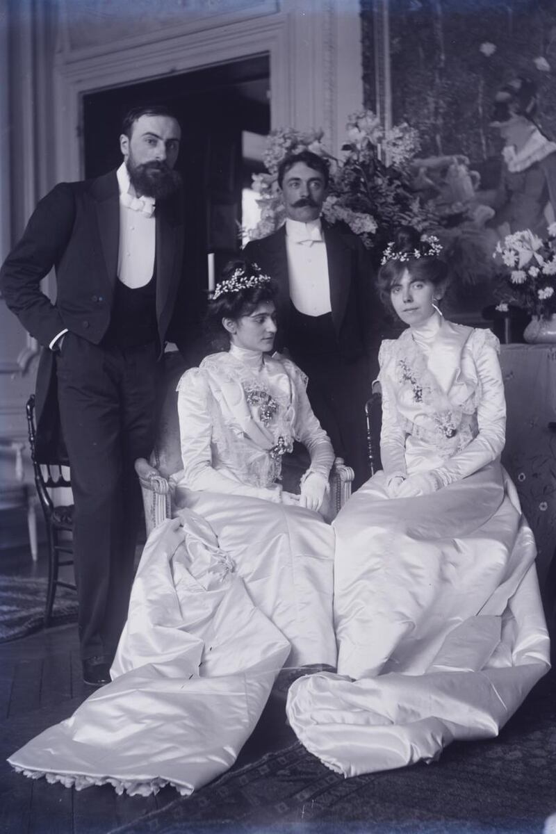 Ernest Rouart, Julie Manet, Paul Valéry and Jeannie Gobillard, rue de Villejust, on the day of their marriage, May 31st, 1900