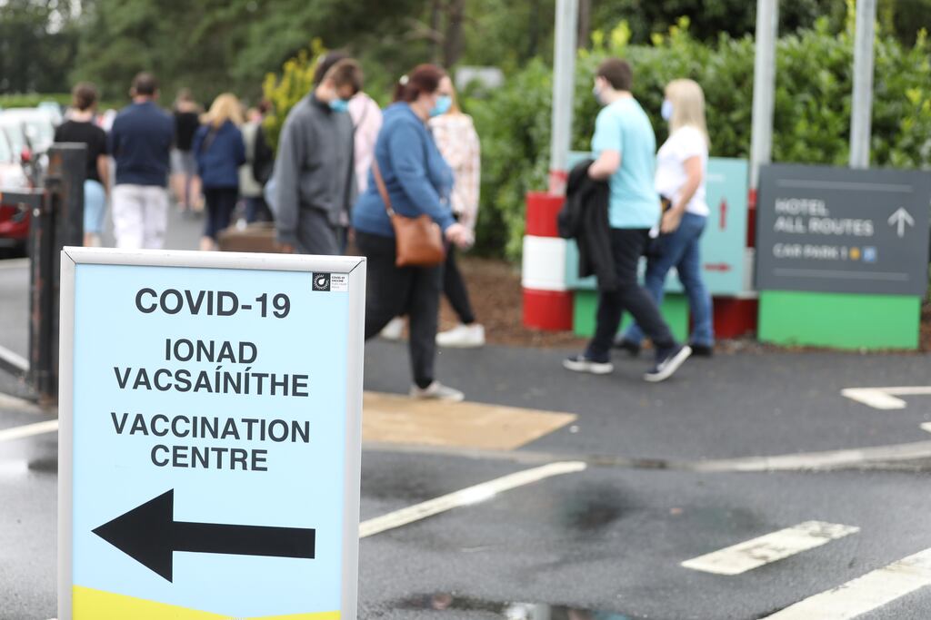 From this week the vaccinations will again begin to be rolled out systematically across the country, starting with the over-60s and pregnant women.