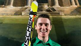 Lyne back from fall for giant slalom