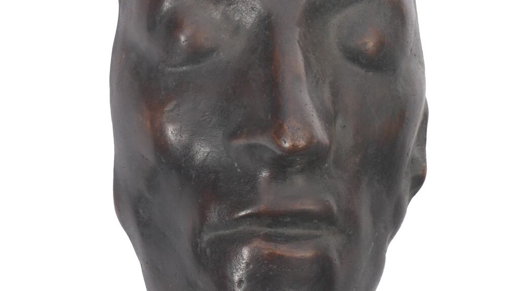 Lot 53: Bronze death mask of Robert Emmet (€800- €1,200) at Whyte’s.