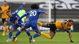 Leicester lose more ground with draw at Wolves