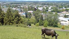 The $400,000 job with three months holiday no one wants