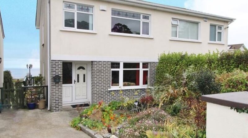 6 Balkill Park, Howth, Dublin 13.
