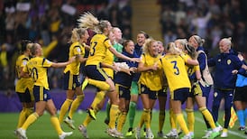 Linda Sembrant’s stoppage-time winner sets Sweden on course for England semi-final