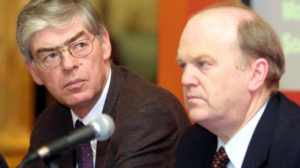 Alan Dukes and Michael Noonan: Mr Dukes took particular issue with comments from Ministers and Government spokespeople, one of which had said that Anglo had got a “bullet in the head”. Photo: Photocall Ireland
