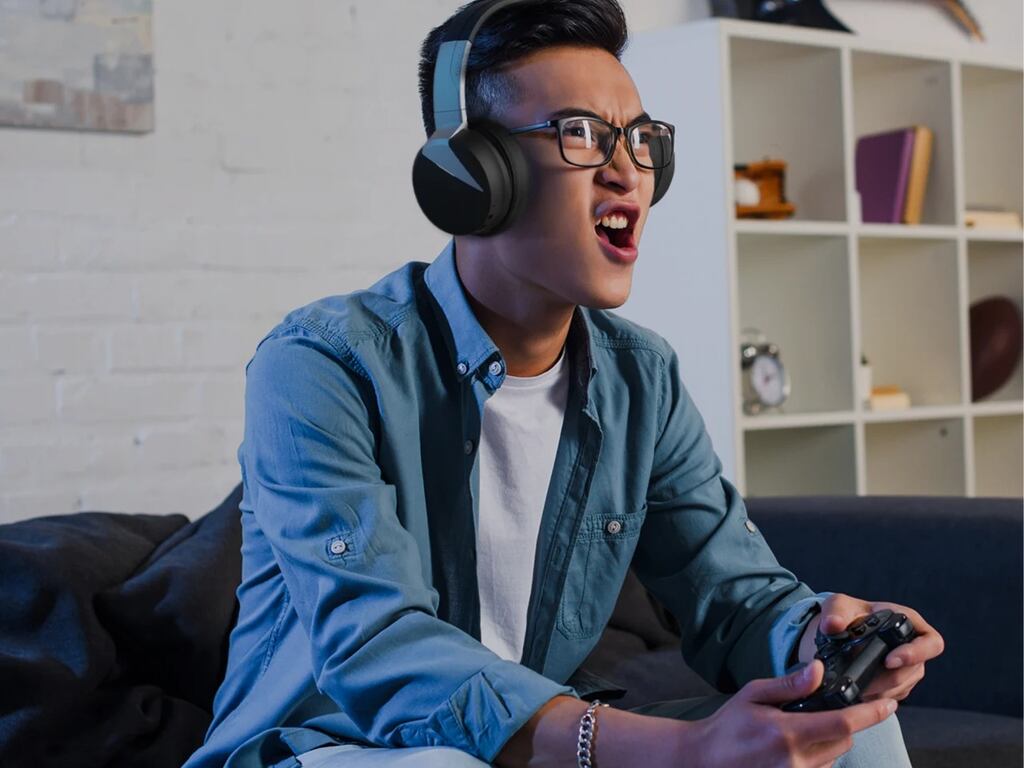 The Sonic Lamb headphones reproduce sound through air and bone body conduction