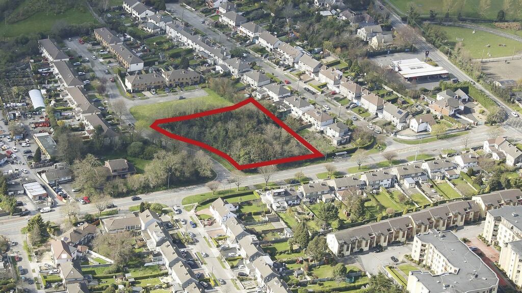 The 0.67 of an acre Dún Laoghaire site has substantial frontage to Johnstown Road and is located 800m from the Graduate roundabout on Rochestown Avenue
