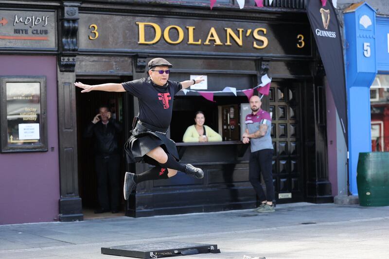 A street dancer at the 2022 event