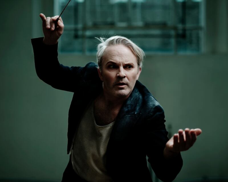 Louis Lovett in The Maestro and the Mosquita