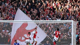 Premier League round-up: Arsenal secure late, late win over Leicester in thriller