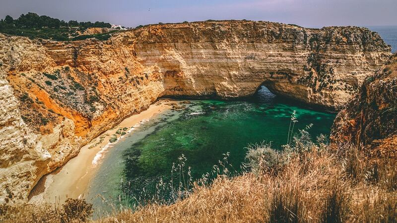 If it’s health, comfort, and security you are seeking in the long term, the Ireland Portugal Business Network is recommending giving the Algarve region a chance.