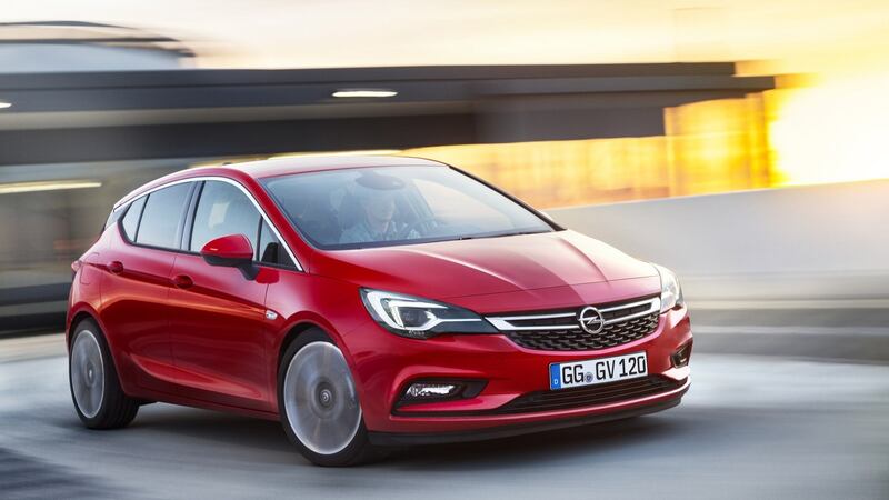 Opel Astra: it is very light and compact, but still has a cabin of space and quality