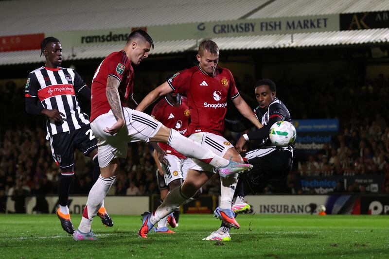 Manchester United's Benjamin Sesko misses a chance in the final moments of the game. Photograph: George Wood/Getty Images
