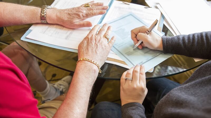 I want to change my will quickly in case I fall ill. Do I need a lawyer?