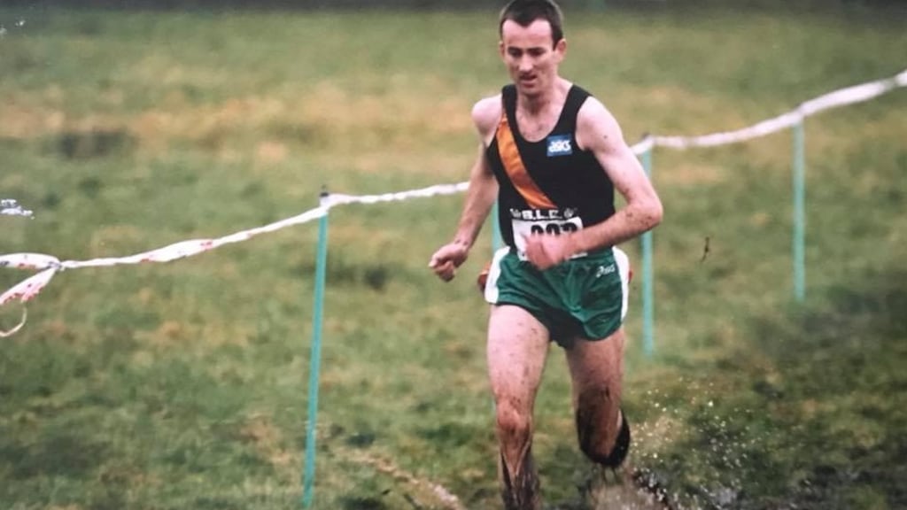 Richard Mulligan on route to winning the Irish senior cross country title