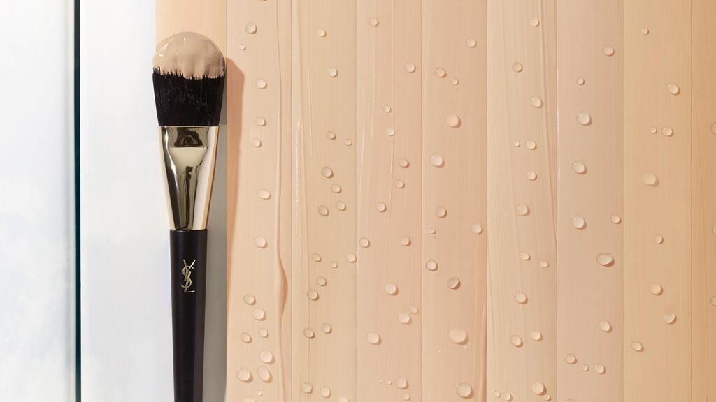 Yves Saint Laurent Touche Éclat All in One Glow Foundation