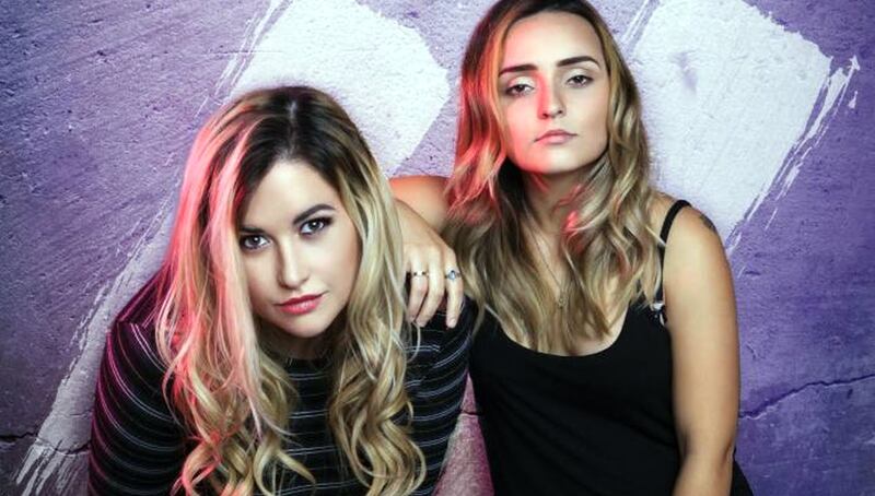 Sways with pop-funk: Mia Fita and Toni Etherson, aka Siights