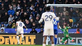 Premier League: Arsenal return to form; Chelsea win at Leicester