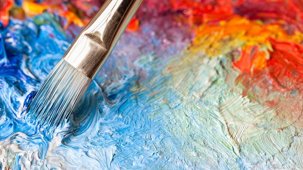 A plaque on Cesca Chenevix Trench’s birthplace records her name in English but describes her as an “Artist and Gaelic Leaguer”.