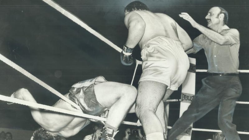 It took 40-year-old Chuvalo only 2 minutes and 24 seconds to put away 33-year-old Earl McLeay in December 1977. Photo: Frank Lennon/Toronto Star via Getty Images