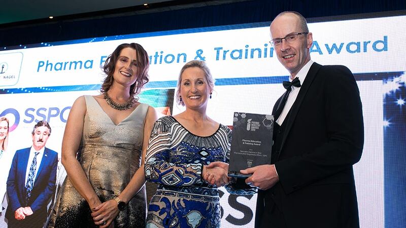 Declan Quinlan, President Irish Chapter, PDA Ireland presents the Pharma Education & Training Award to Denise Croker & Niamh Lawler-Turner, SSPC.