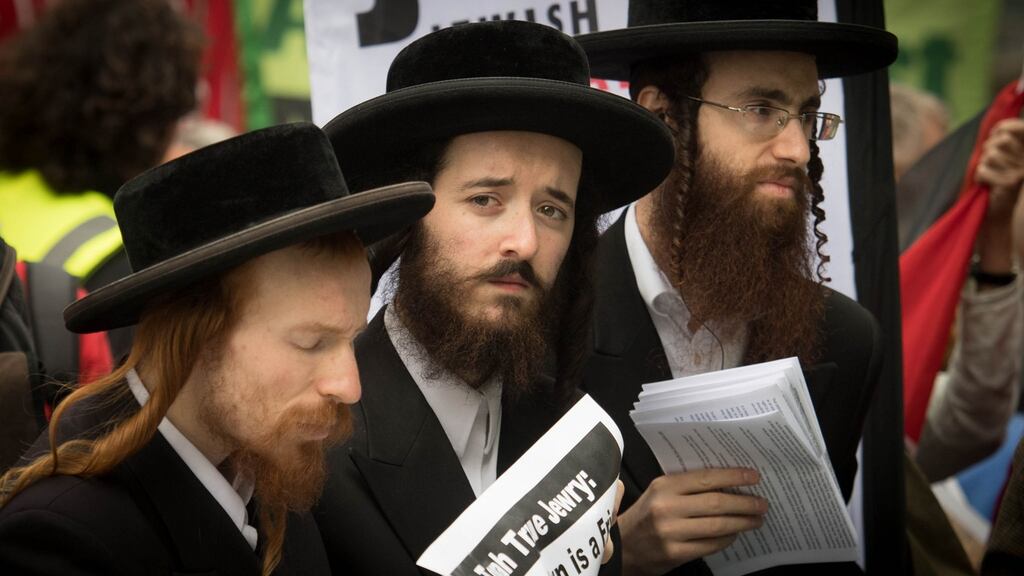 Labour Party supporting Jews demonstrate outside a meeting of the Labour National Executive Committee in London. Photograph: Stefan Rousseau/PA
