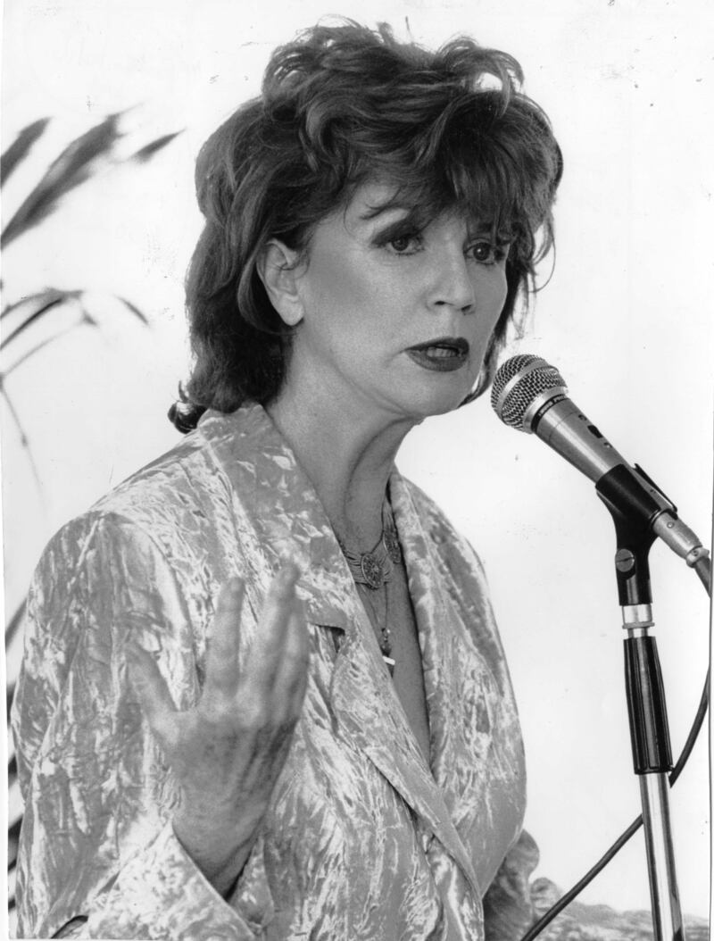 Edna O'Brien addressing members of the publicity club of Ireland at Jury's Hotel, Dublin in 1992. Photograph: Frank Miller / The Irish Times