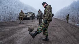 Battle for flashpoint town shakes Ukrainian ceasefire