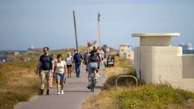 Hottest weather now set to extend into Tuesday
