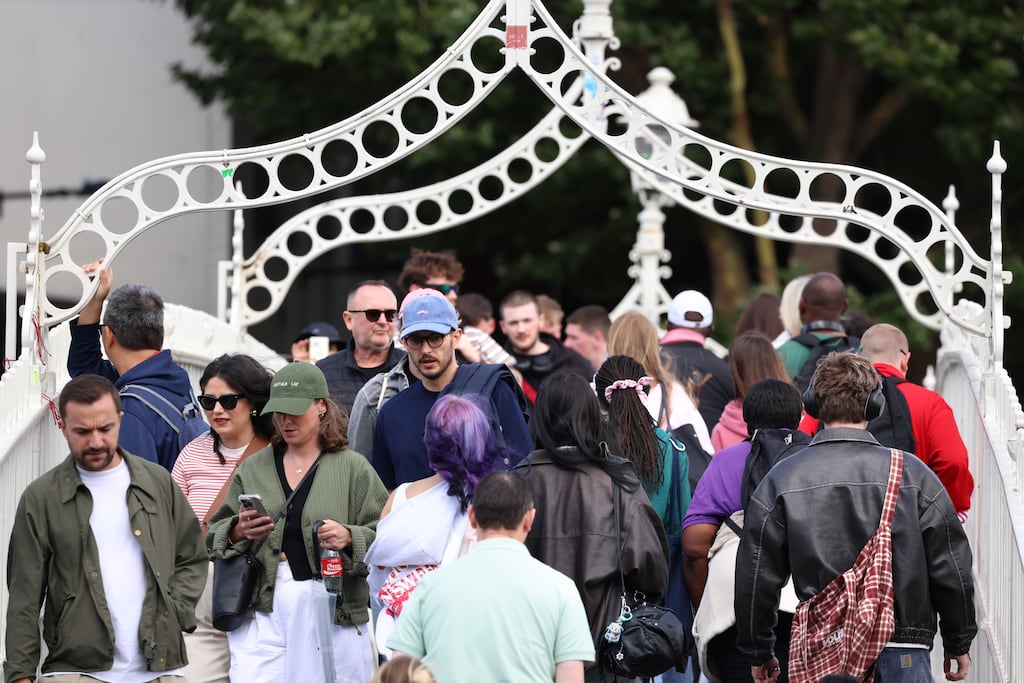 The Central Statistics Office suggest that the number of visitors to Ireland had fallen significantly, but the industry disagrees. Photograph: Dara Mac Dónaill / The Irish Times