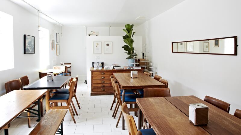 Violet Cakes in Hackney has been appointed with making Harry and Meghan’s wedding cake, an organic lemon and elderflower tier decorated with fresh flowers