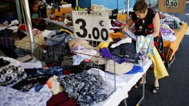 Euro zone economic growth slows as France and Italy stall