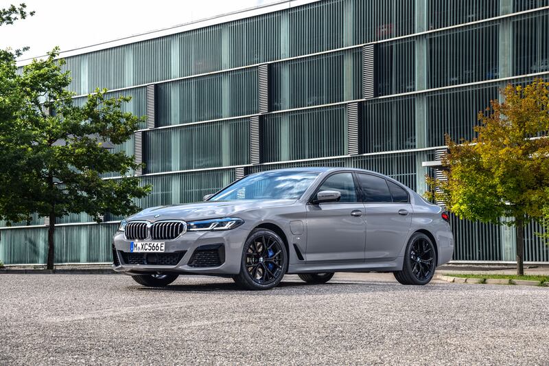 BMW 545e