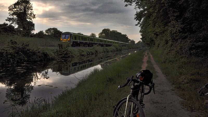 The canal towpath is a lovely way to avoid traffic on the busy R148 and to travel at a slower pace.