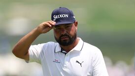 Flawless JJ Spaun navigates rare territory at Oakmont to take US Open lead