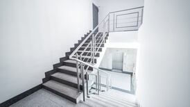 Judge throws out man’s €60,000 damages claim over slip on stairs