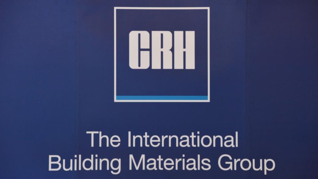 The European Commission has approved CRH’s planned €6.5 billion purchase of assets from rivals Holcim and Lafarge.