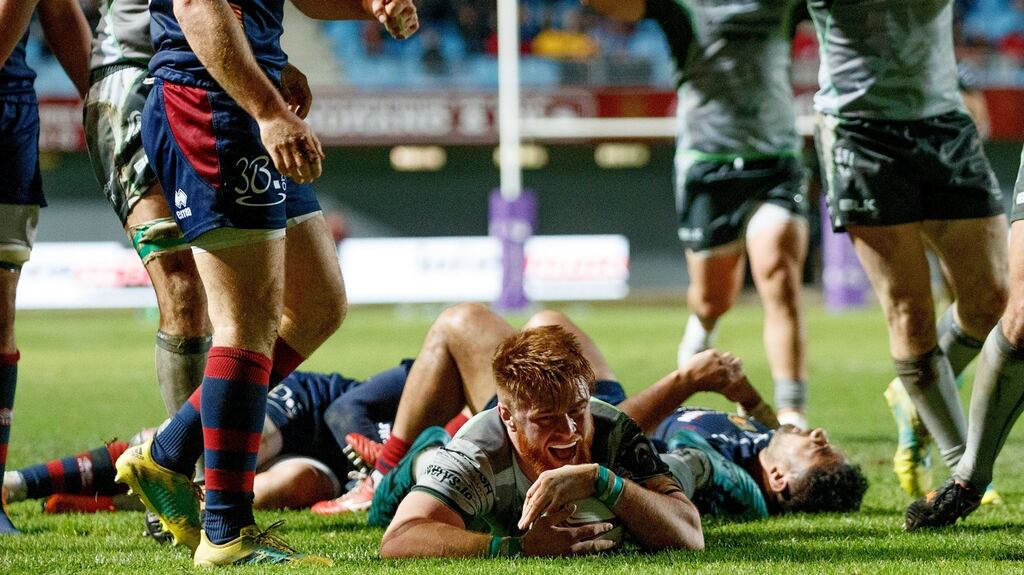 Sean O’Brien crosses for Connacht’s third try against Perpignan. Photograph: James Crombie/Inpho