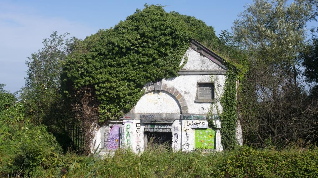 Jason: This is where I would have done a lot of drug use. A lot of selling, a lot of hanging around as a young fella as well. A lot of lads have horses and a lot of lads would be smoking weed, a lot of older lads would be drinking there and stuff like that. So, I was attracted to this place. You can go into the house; it was only boarded up the last two or three years.