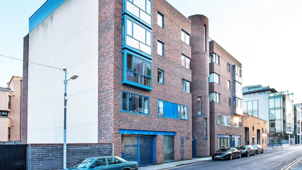 City Square: mixed-use building is located on Gloucester Street South, close to the Dart and Trinity College