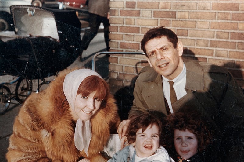 Anne Meara and Jerry Stiller with their children Ben, center, and Amy. Photograph: Apple TV+