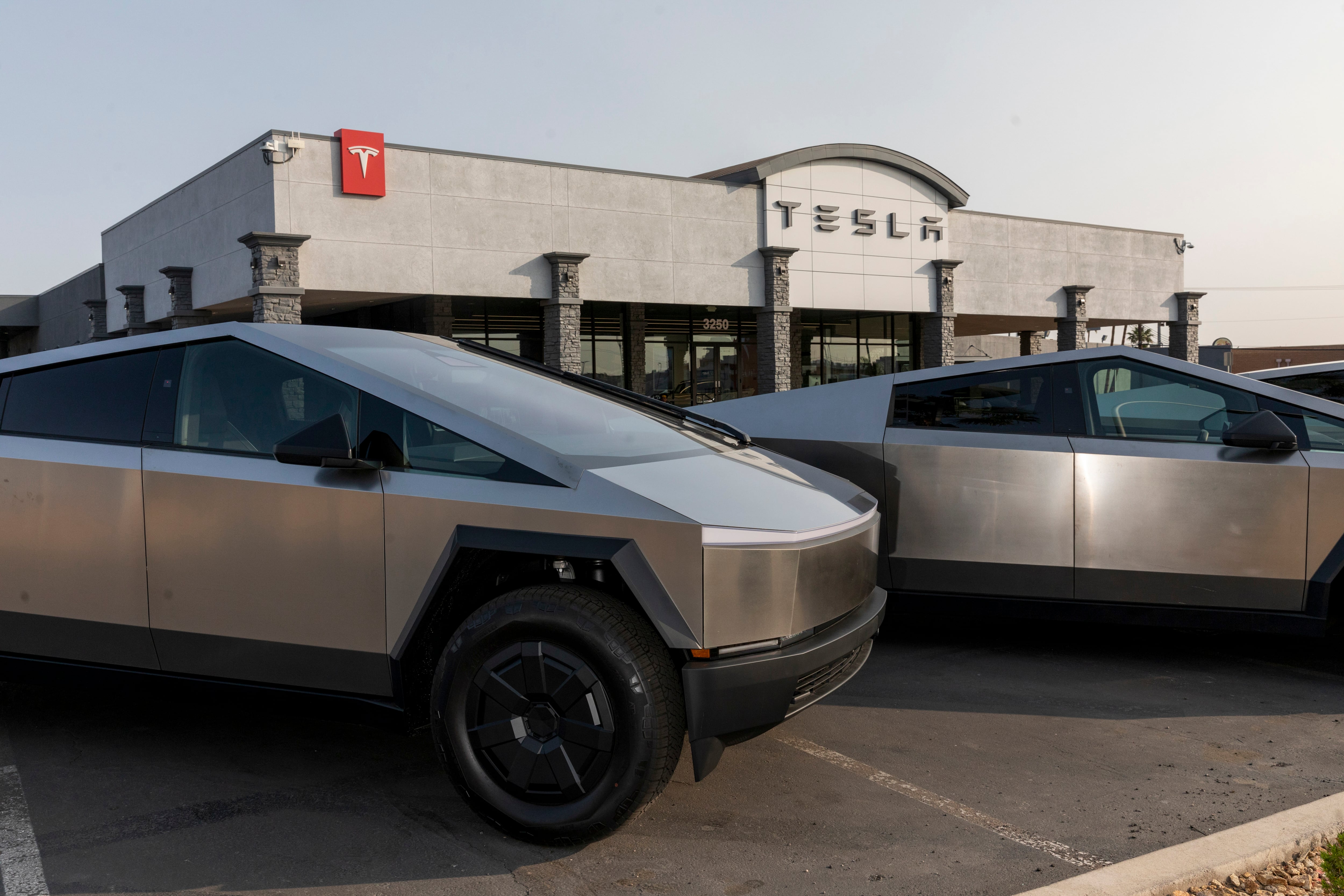 Musk pleads for $1tn pay terms as Tesla profits drop more than a quarter