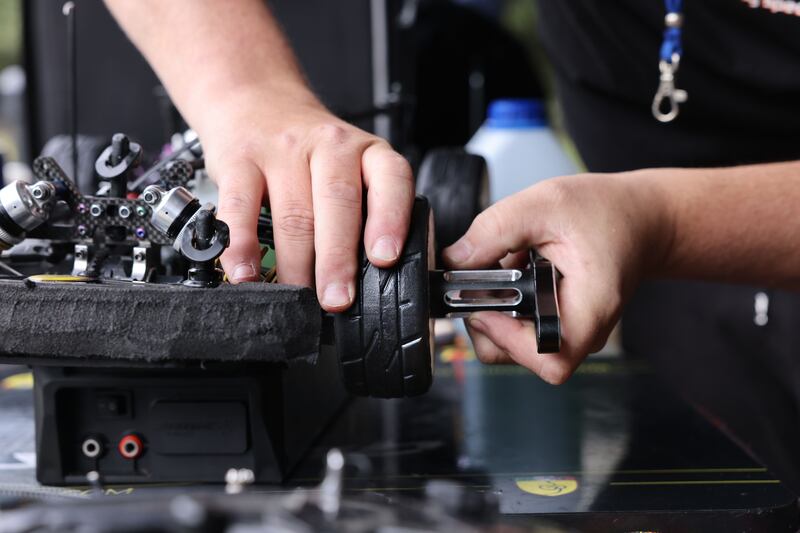 Pit-stop tyre change