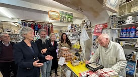 Humphreys and Harris ask ‘middle Ireland’ to show the country is ‘not far-left’