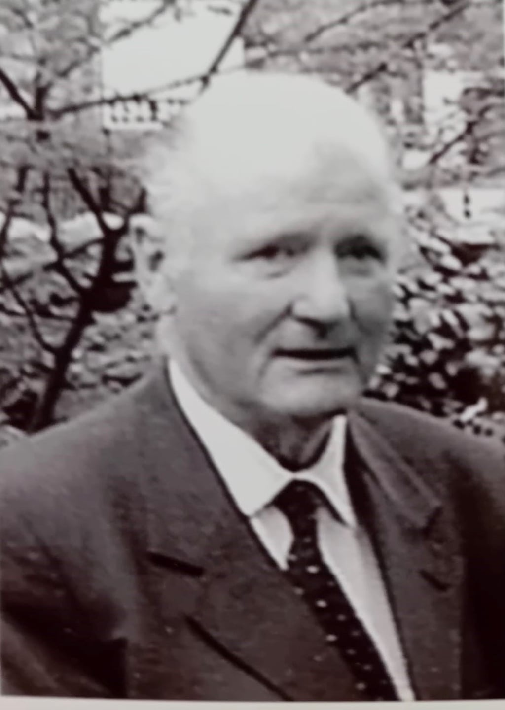 Conor McCarthy: a central figure in the development of Ireland’s first coronary artery surgery unit at the Mater Misericordiae Hospital