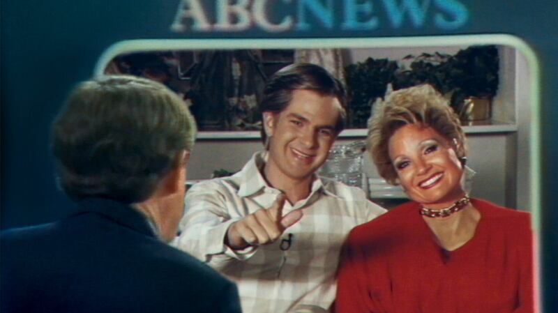 Andrew Garfield and Jessica Chastain in The Eyes of Tammy Faye