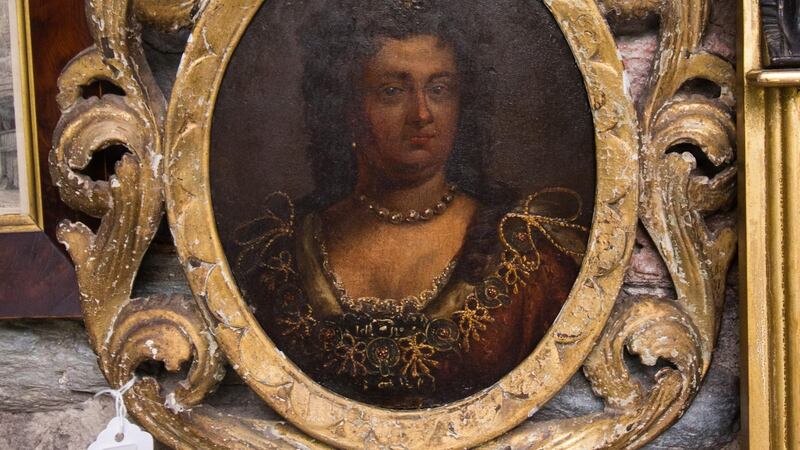 Lot 759, portrait of Queen Anne (€1,000-€1,500)